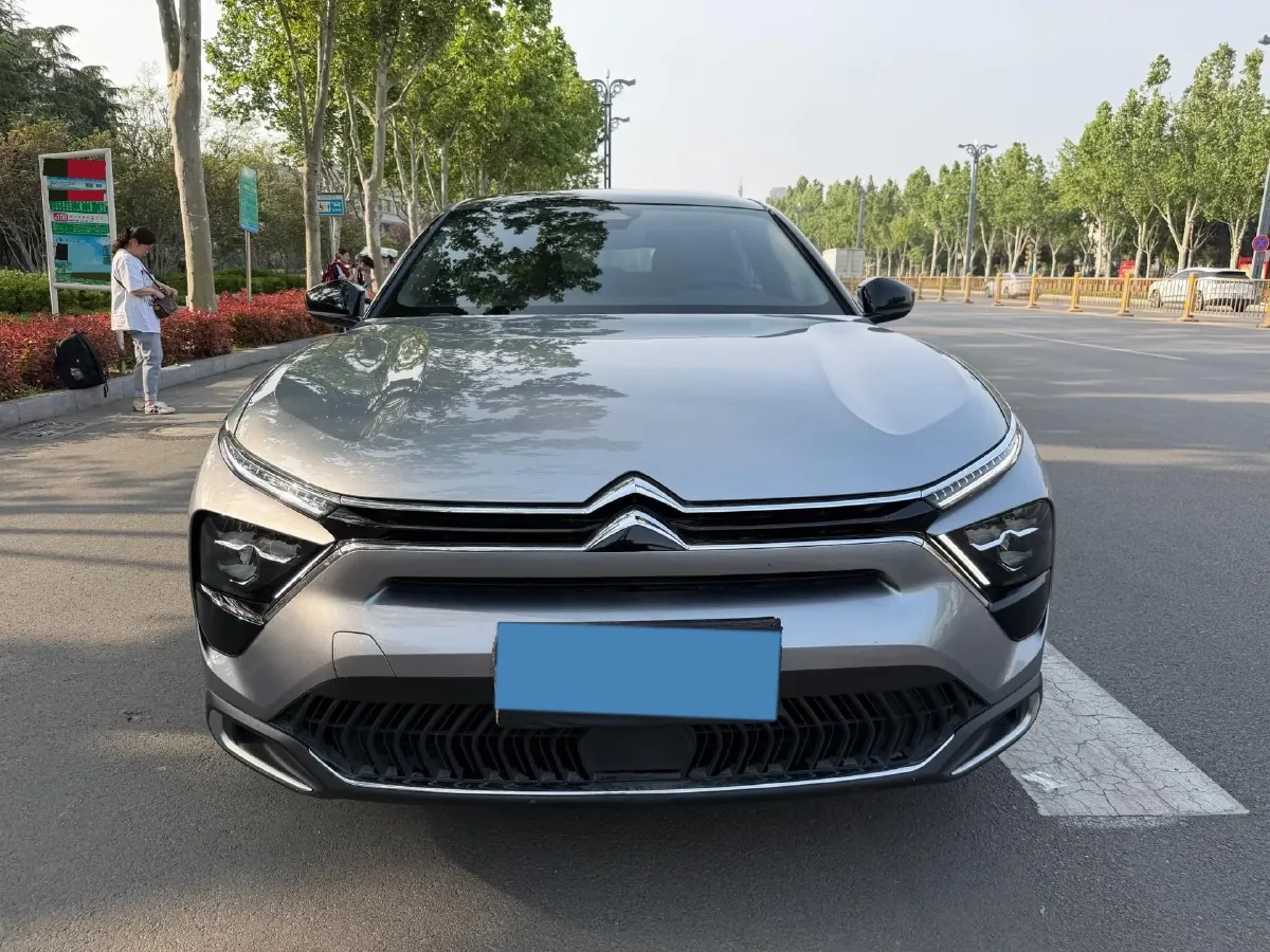 2022 Citroen C5 X 1.6T 175HP L4 8AT,autocango,china used car exporter,china ev exporter,chinese used car exporter,chinese used ev exporter