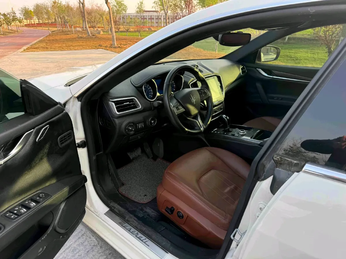 2018 Maserati Ghibli 3.0T 350HP V6 8AT,autocango,china used car exporter,china ev exporter,chinese used car exporter,chinese used ev exporter