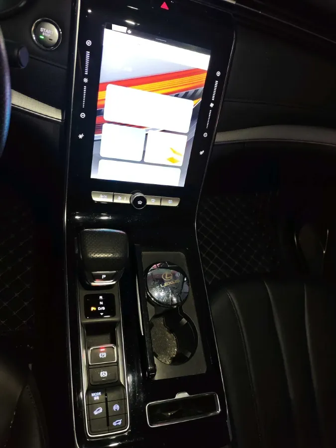 2021 Roewe RX5 MAX 2.0T 231HP L4 6DCT,autocango,china used car exporter,china ev exporter,chinese used car exporter,chinese used ev exporter