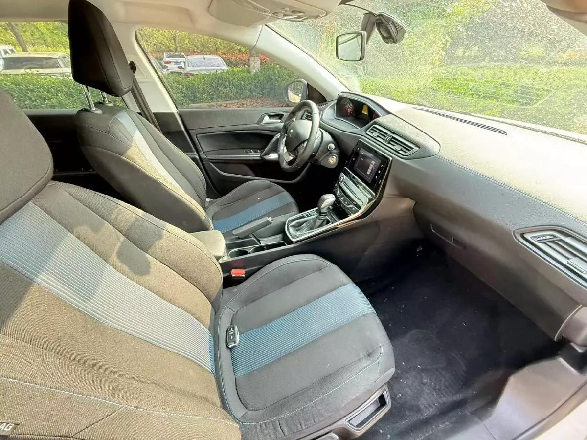 2018 Peugeot 308 1.6L 117HP L4 6AT,autocango,china used car exporter,china ev exporter,chinese used car exporter,chinese used ev exporter