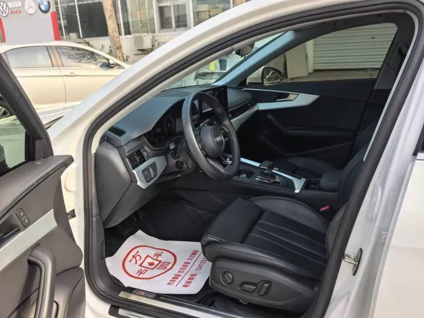 2022 Audi A4L 2.0T 190HP L4 7DCT,autocango,china used car exporter,china ev exporter,chinese used car exporter,chinese used ev exporter