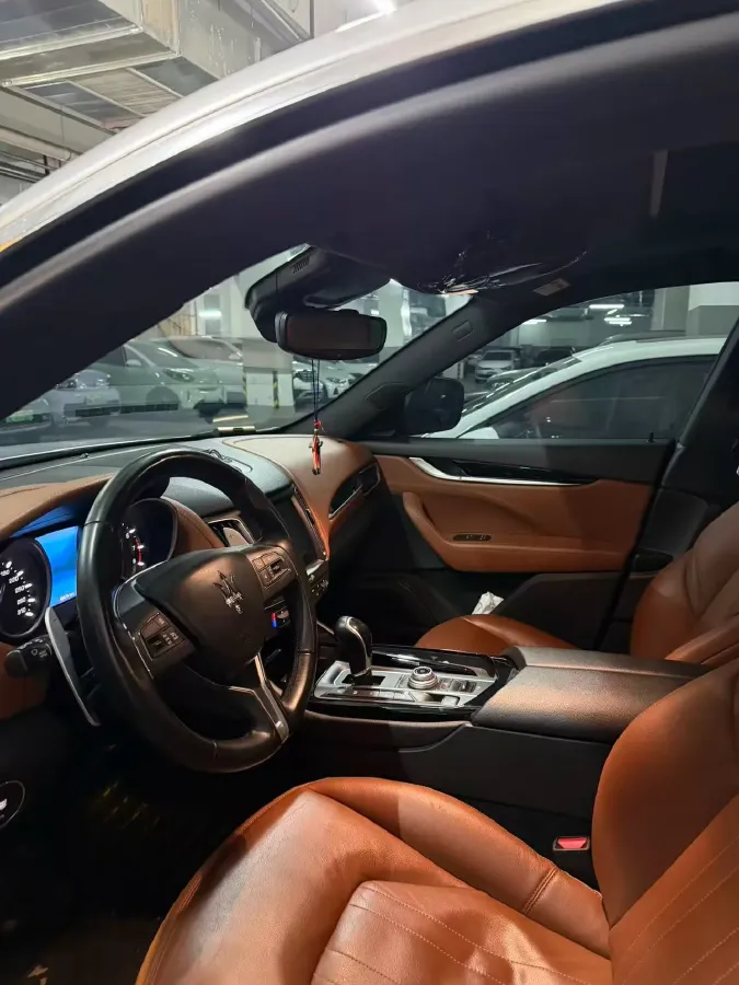 2019 Maserati Levante 3.0T 350HP V6 8AT,autocango,china used car exporter,china ev exporter,chinese used car exporter,chinese used ev exporter