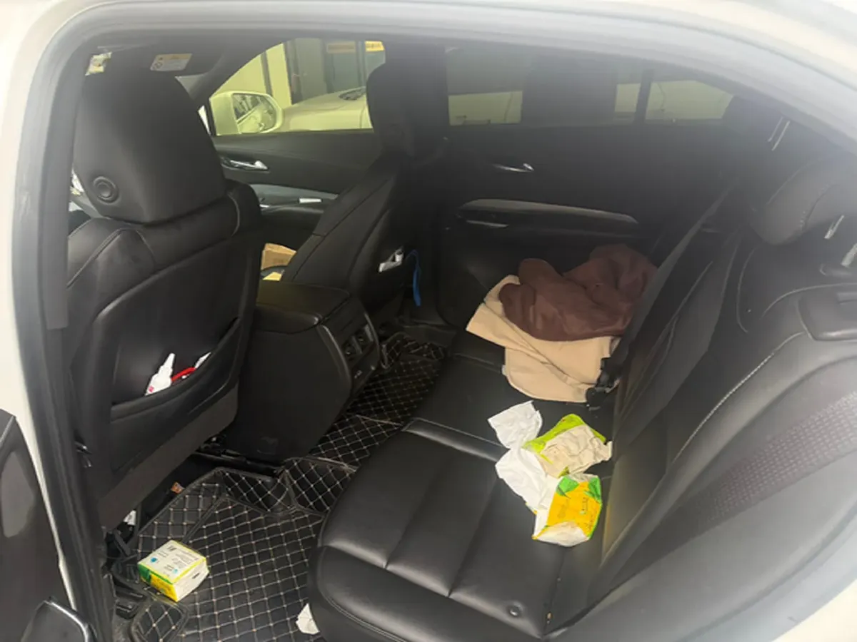 2021 Cadillac XT4 2.0T 237HP L4 9AT,autocango,china used car exporter,china ev exporter,chinese used car exporter,chinese used ev exporter