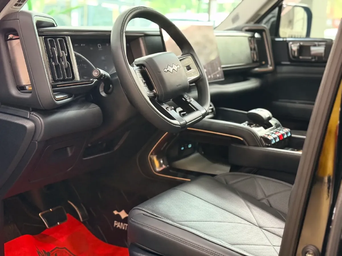 2025 FangChengBao Bao 5 1.5T 194HP L4 E-CVT PHEV 31.8KWH,autocango,china used car exporter,china ev exporter,chinese used car exporter,chinese used ev exporter