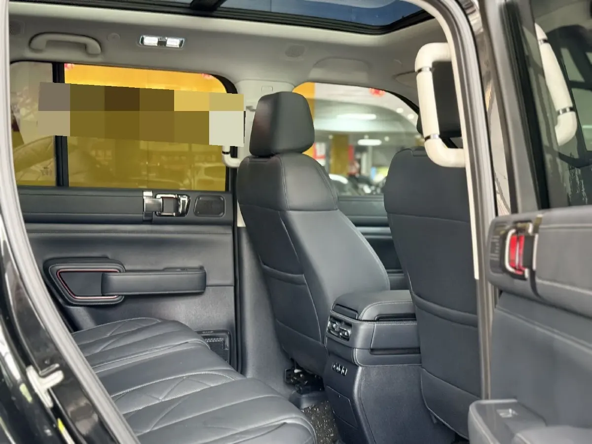 2025 FangChengBao Bao 5 1.5T 194HP L4 E-CVT PHEV 31.8KWH,autocango,china used car exporter,china ev exporter,chinese used car exporter,chinese used ev exporter