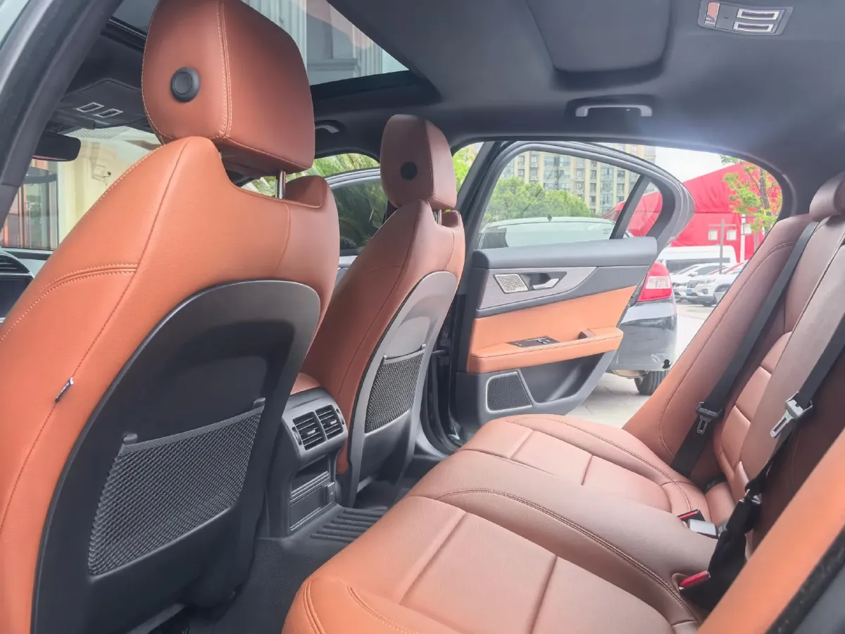 2023 Jaguar XEL 2.0T 250HP L4 8AT,autocango,china used car exporter,china ev exporter,chinese used car exporter,chinese used ev exporter