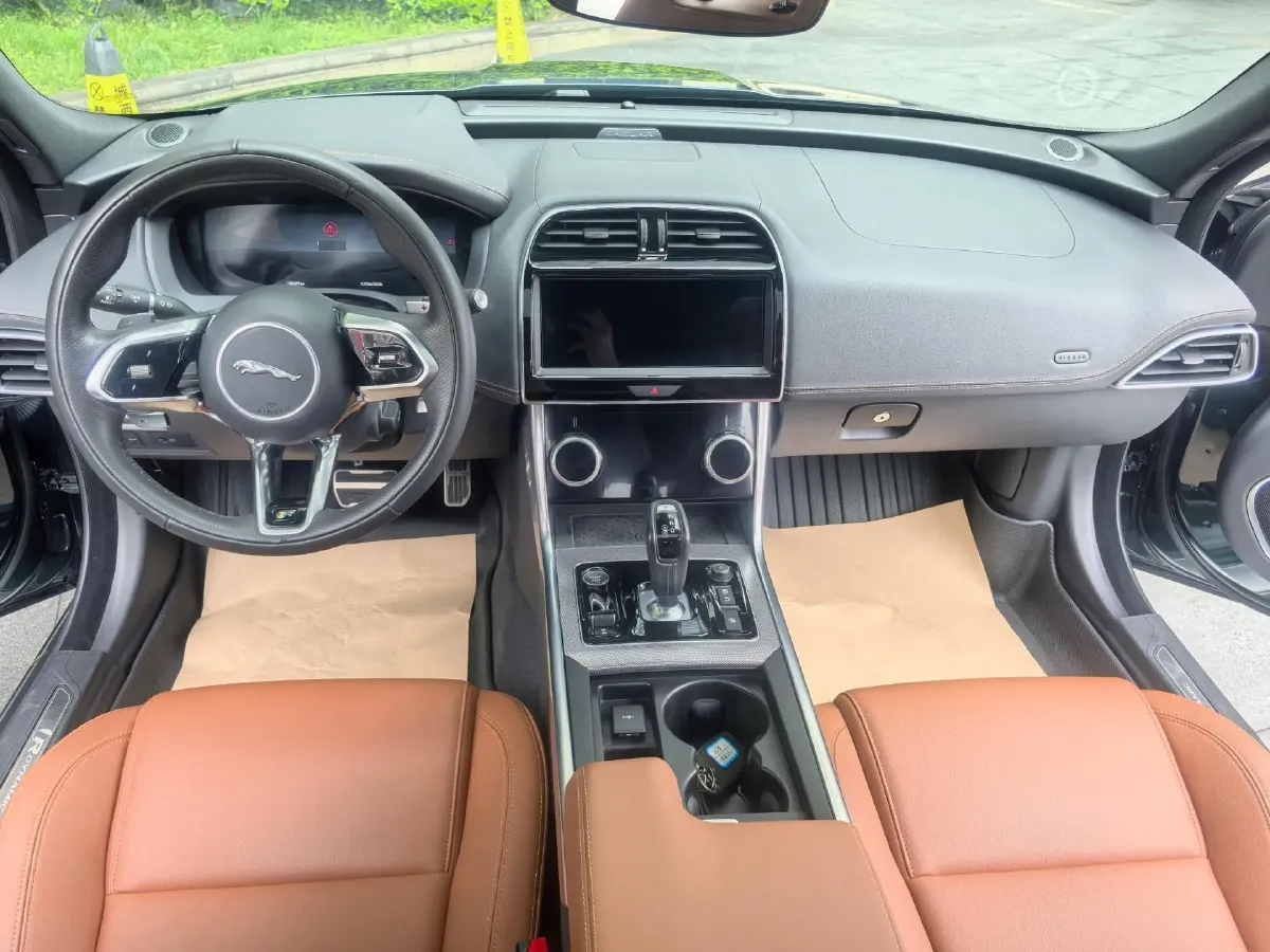 2023 Jaguar XEL 2.0T 250HP L4 8AT,autocango,china used car exporter,china ev exporter,chinese used car exporter,chinese used ev exporter