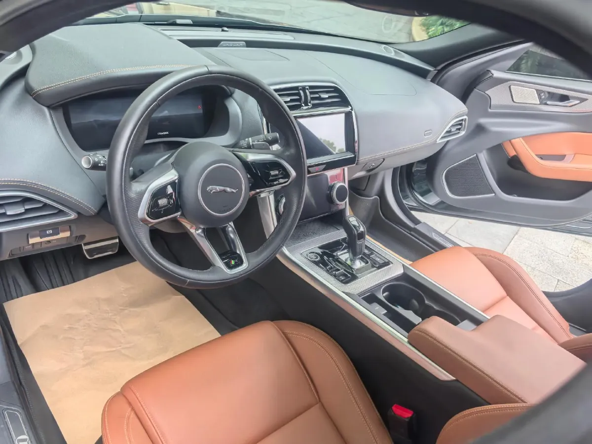 2023 Jaguar XEL 2.0T 250HP L4 8AT,autocango,china used car exporter,china ev exporter,chinese used car exporter,chinese used ev exporter