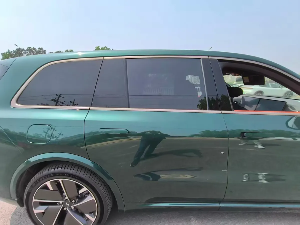 2025 Li L9 Range Extended 154HP REEV,autocango,china used car exporter,china ev exporter,chinese used car exporter,chinese used ev exporter