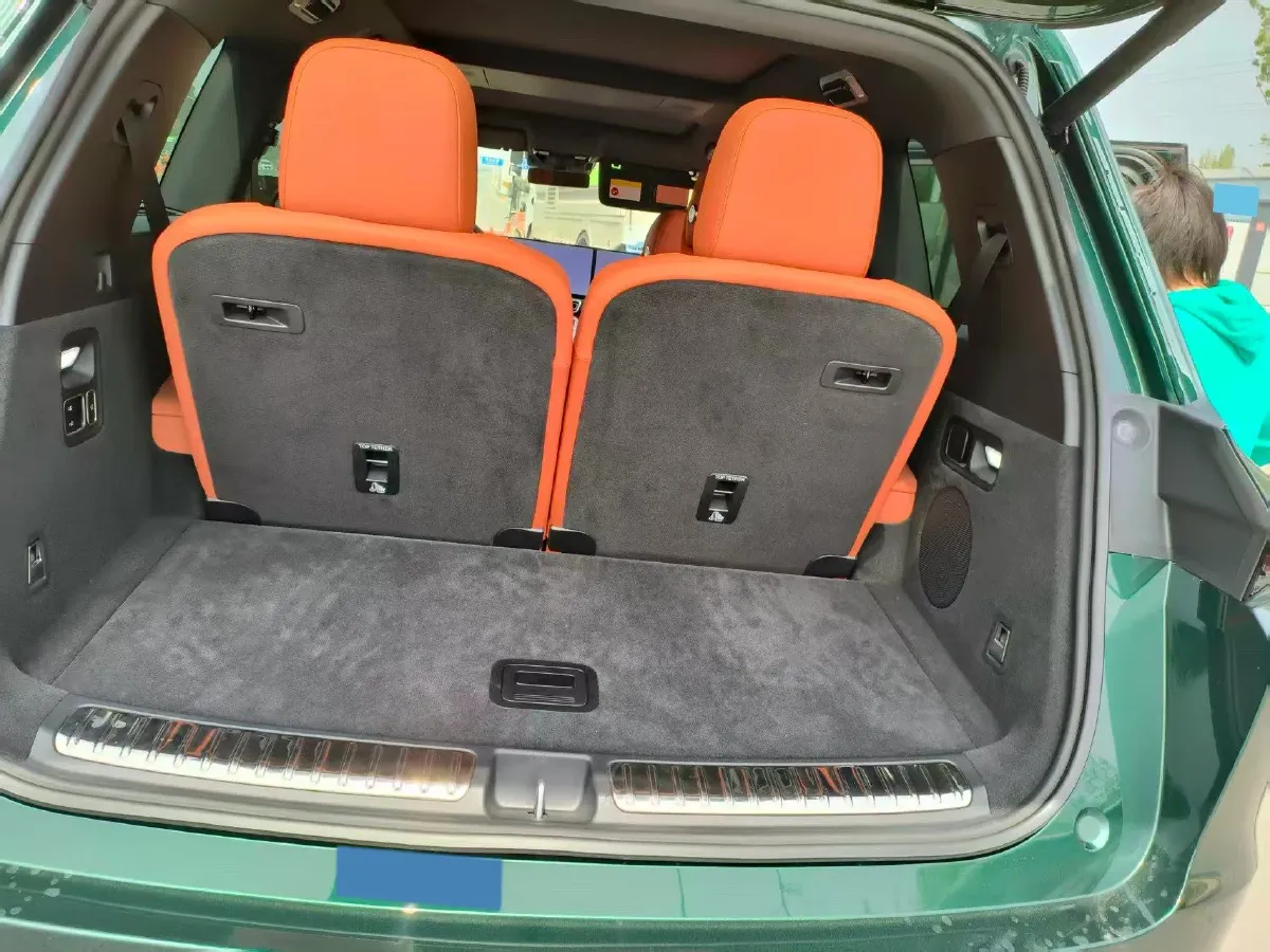 2025 Li L9 Range Extended 154HP REEV,autocango,china used car exporter,china ev exporter,chinese used car exporter,chinese used ev exporter