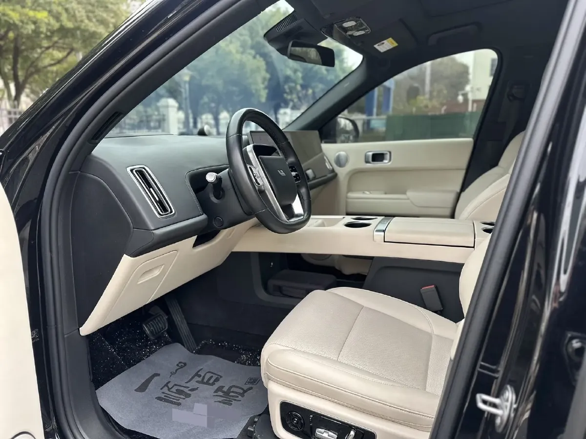 2023 Li L8 Range Extended 154HP REEV 40.9KWH,autocango,china used car exporter,china ev exporter,chinese used car exporter,chinese used ev exporter