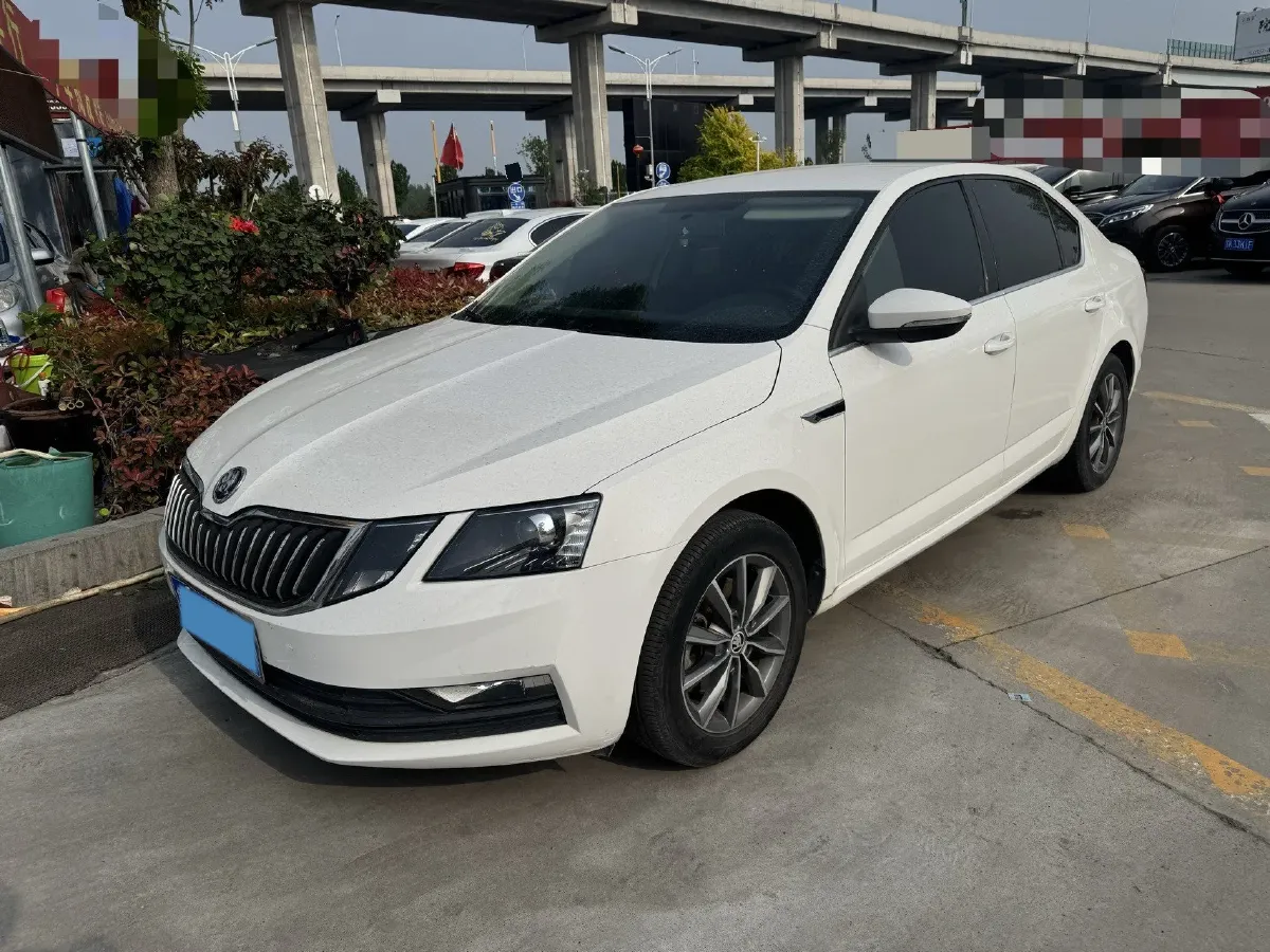 2018 Skoda Octavia 1.2T 116HP L4 7DCT,autocango,china used car exporter,china ev exporter,chinese used car exporter,chinese used ev exporter