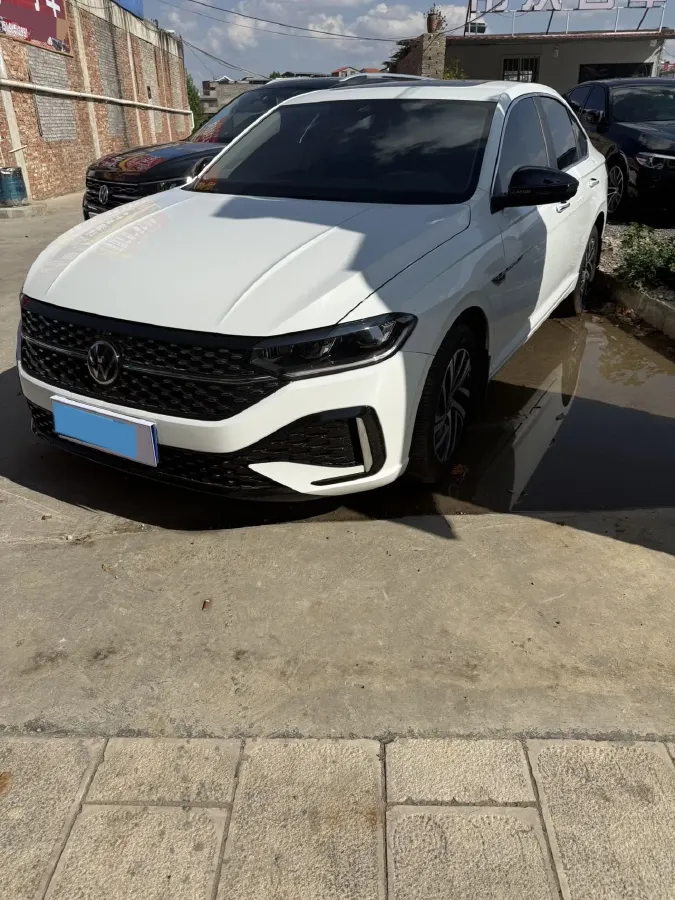 2023 Volkswagen Lavida 1.5T 160HP L4 7DCT,autocango,china used car exporter,china ev exporter,chinese used car exporter,chinese used ev exporter