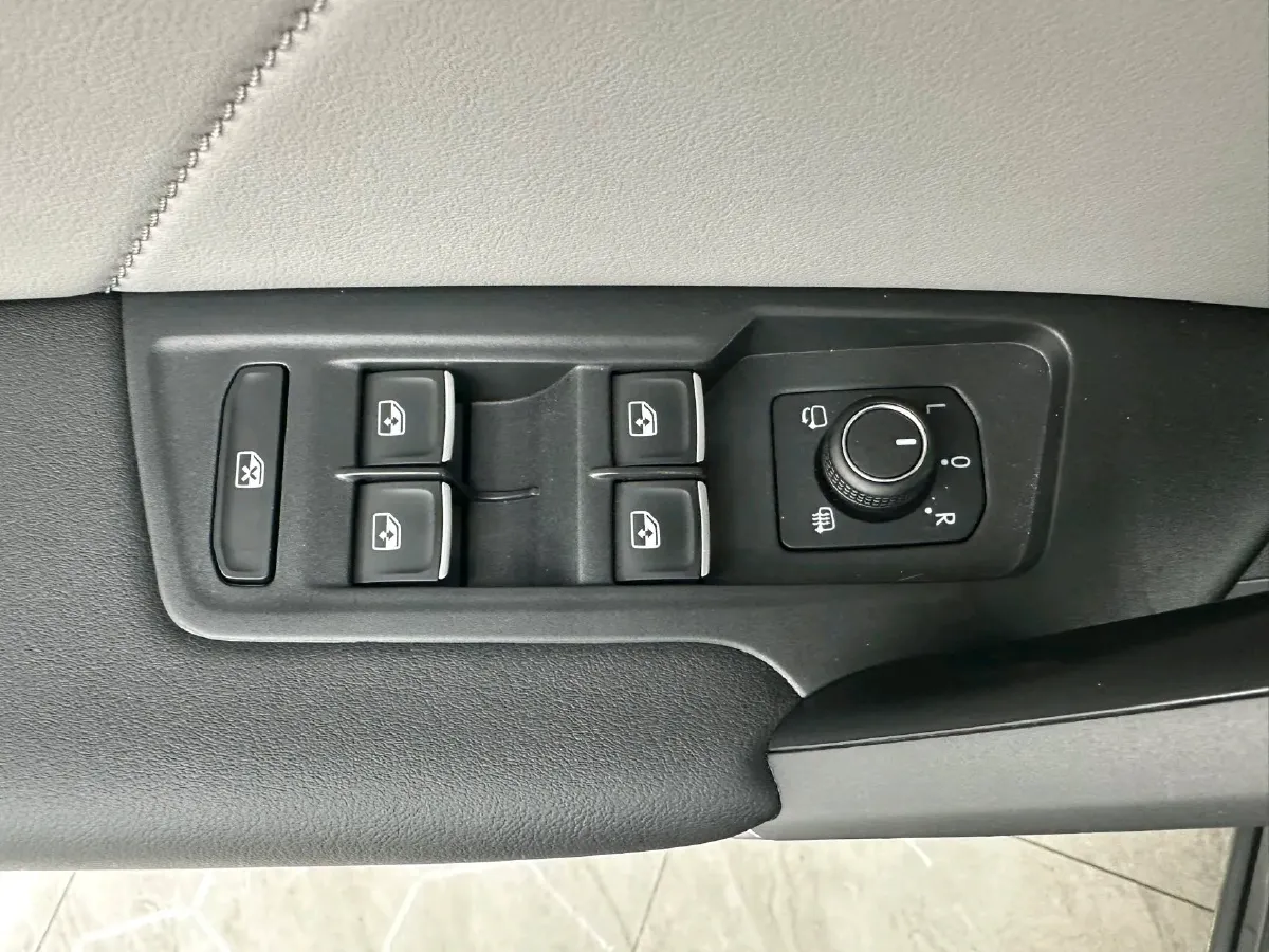 2023 Volkswagen Tayron 1.4T 150HP L4 7DCT,autocango,china used car exporter,china ev exporter,chinese used car exporter,chinese used ev exporter