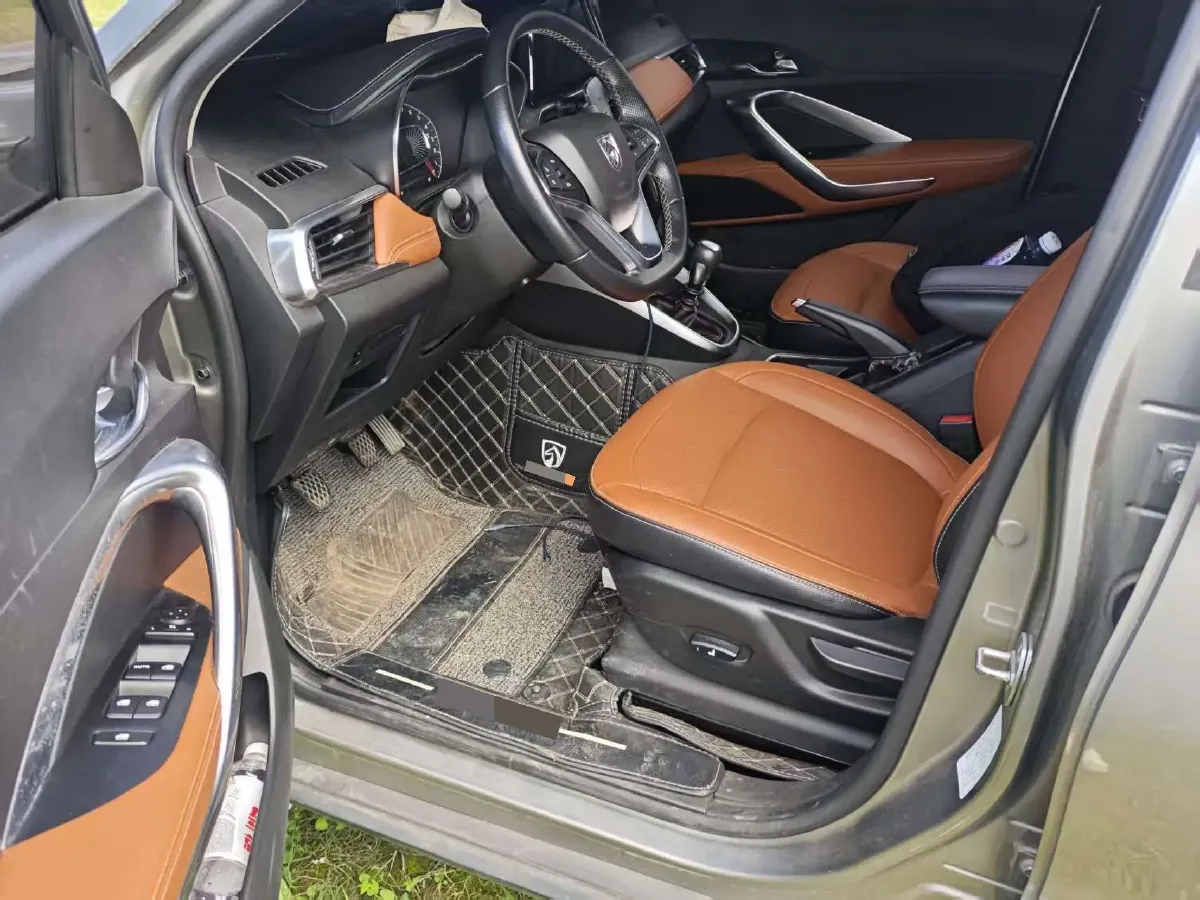 2017 BaoJun 510 1.5L 112HP L4 6MT,autocango,china used car exporter,china ev exporter,chinese used car exporter,chinese used ev exporter