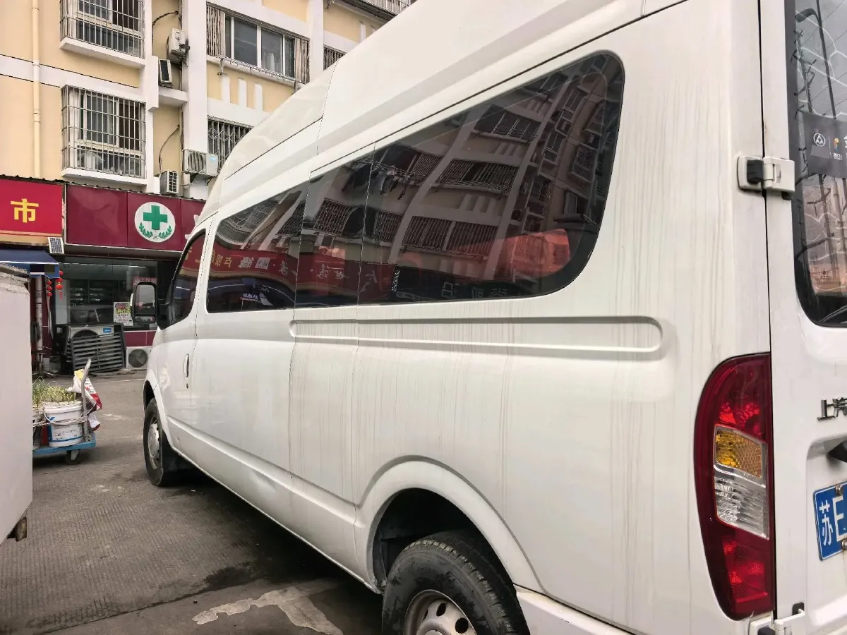 2017 MAXUS XinTu V80 2.5T 136HP L4 6MT,autocango,china used car exporter,china ev exporter,chinese used car exporter,chinese used ev exporter