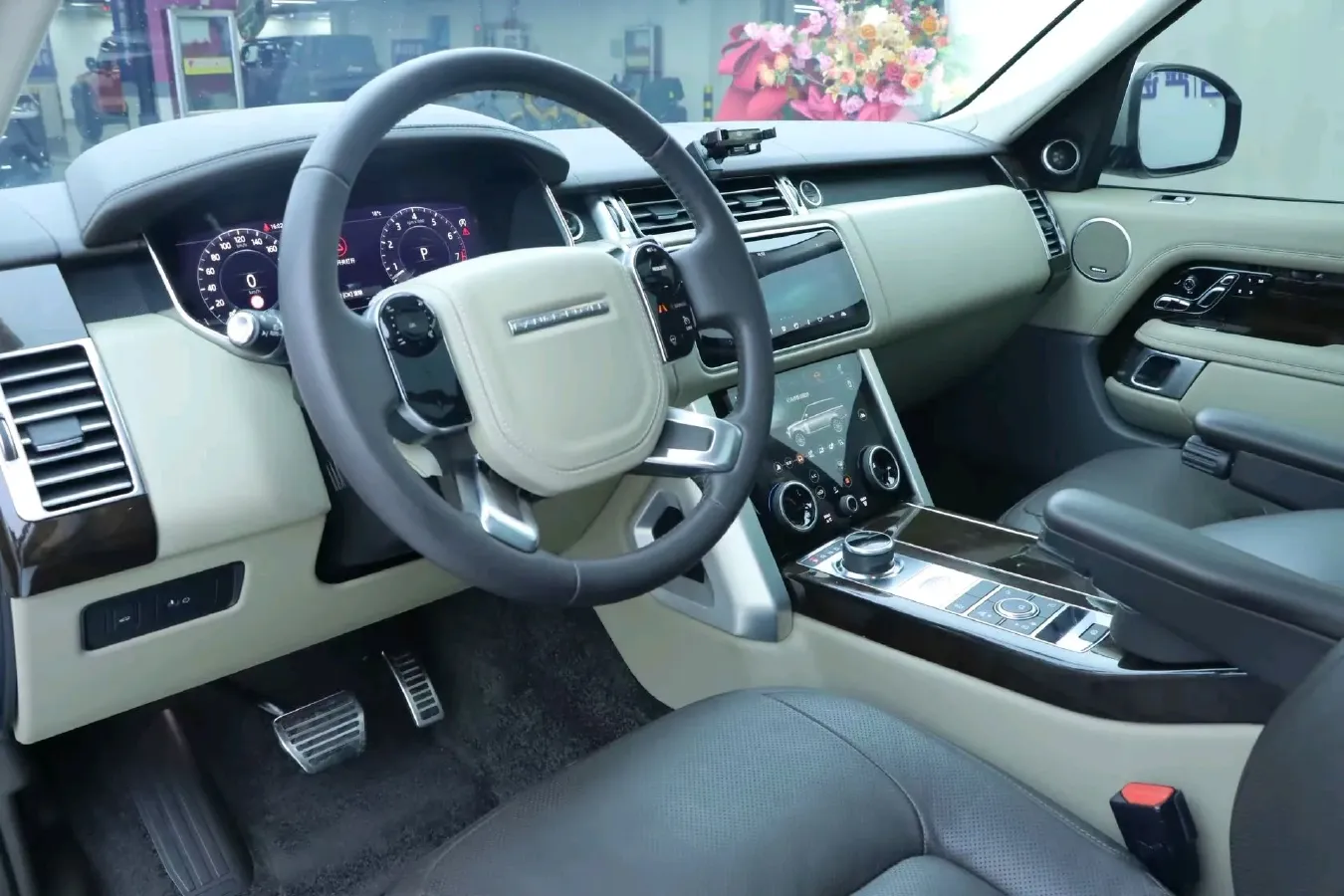 2021 Land Rover Range Rover 3.0T 360HP L6 8AT,autocango,china used car exporter,china ev exporter,chinese used car exporter,chinese used ev exporter