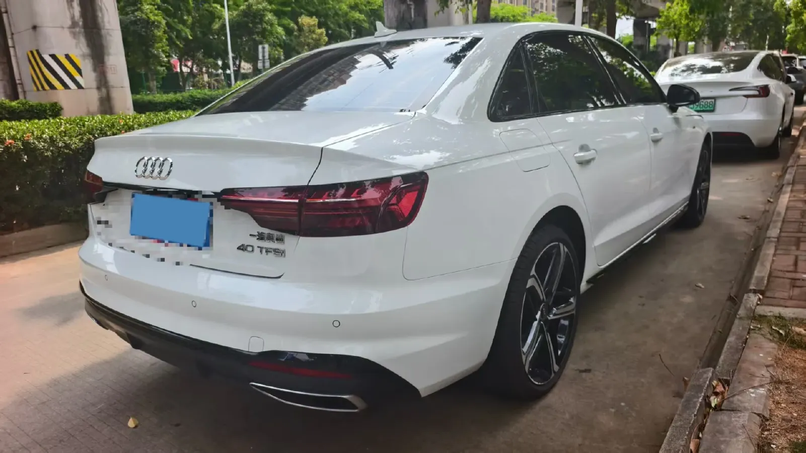 2024 Audi A4L 2.0T 190HP L4 7DCT,autocango,china used car exporter,china ev exporter,chinese used car exporter,chinese used ev exporter