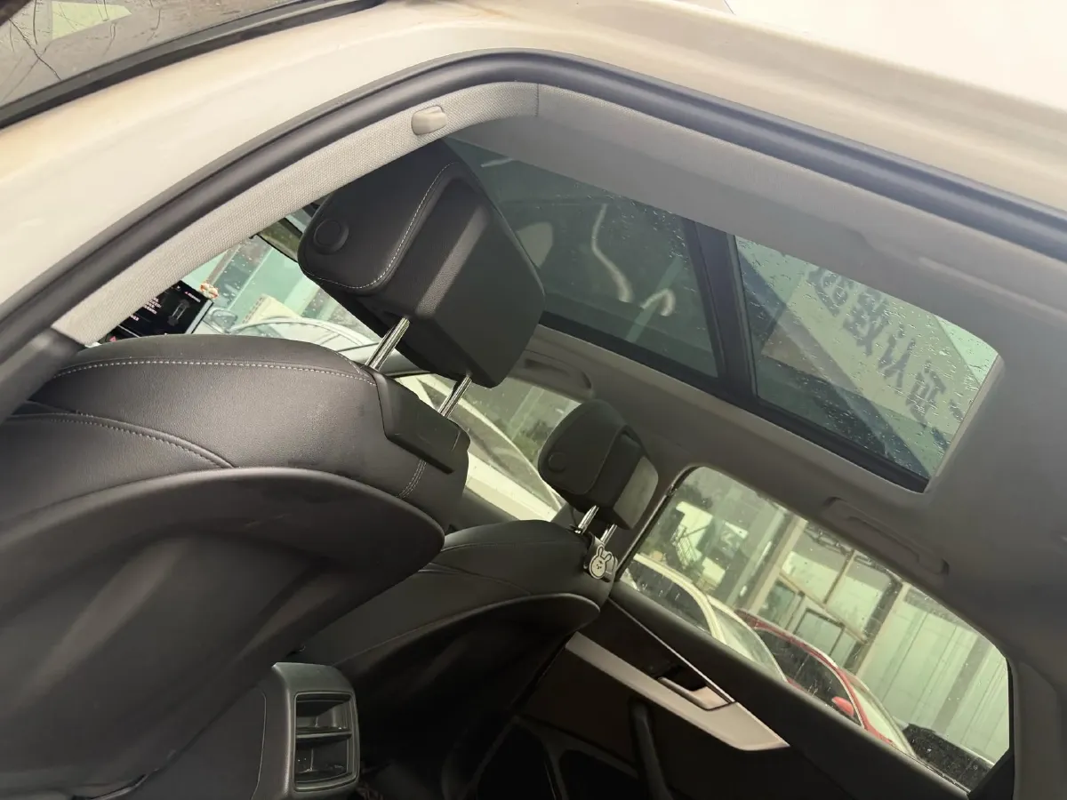 2024 Audi A4L 2.0T 190HP L4 7DCT,autocango,china used car exporter,china ev exporter,chinese used car exporter,chinese used ev exporter