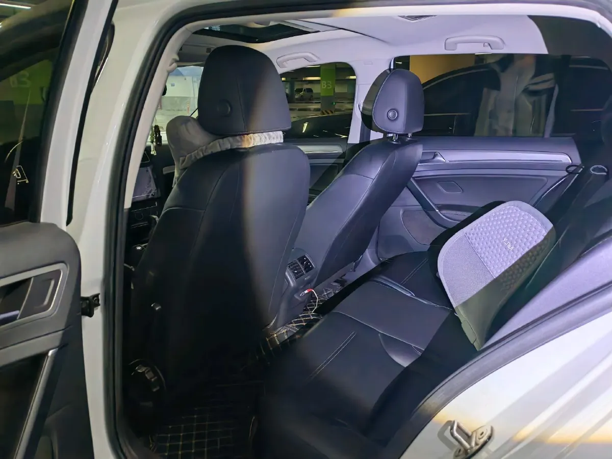 2020 Volkswagen Golf 1.4T 150HP L4 7DCT,autocango,china used car exporter,china ev exporter,chinese used car exporter,chinese used ev exporter