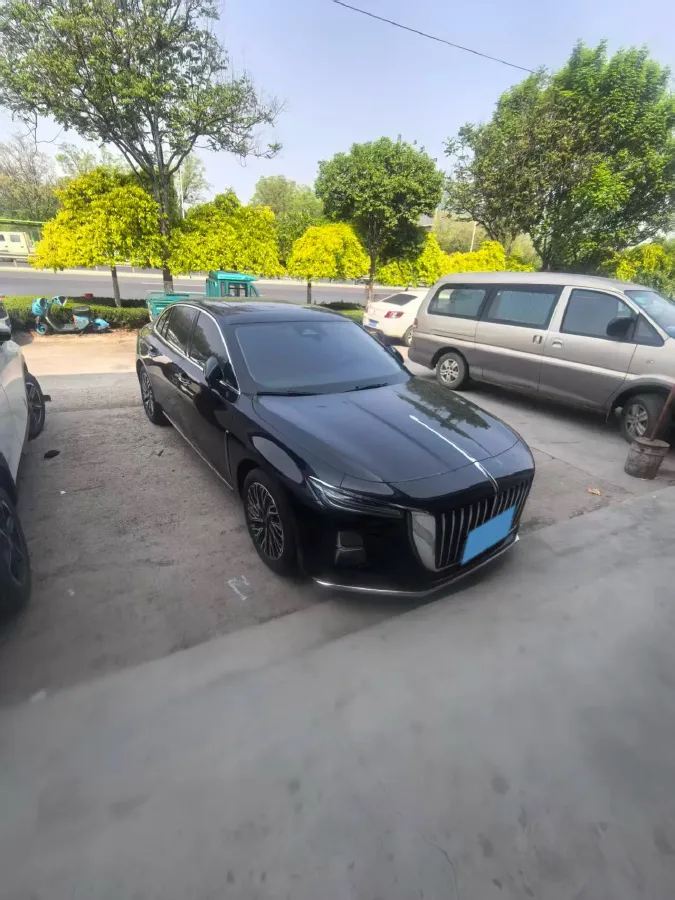 2022 HongQi H5 1.8T 197HP L4 6AT,autocango,china used car exporter,china ev exporter,chinese used car exporter,chinese used ev exporter