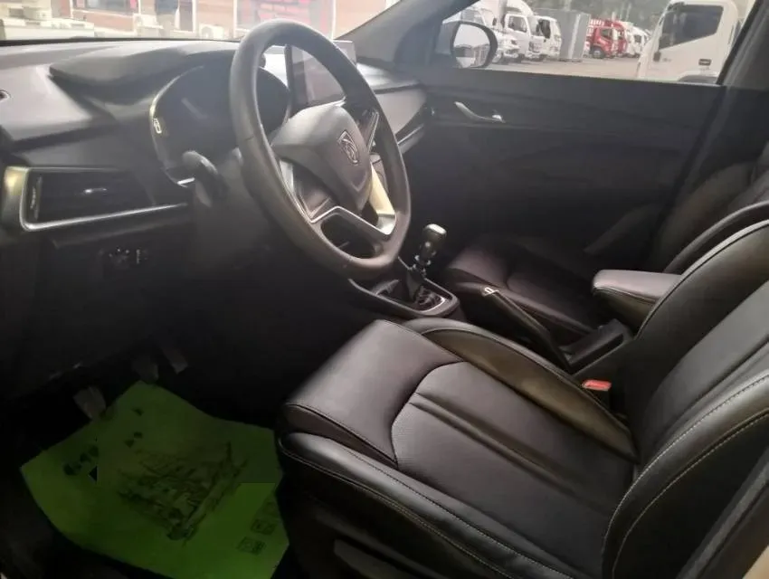 2018 BaoJun 360 1.5L 112HP L4 6MT,autocango,china used car exporter,china ev exporter,chinese used car exporter,chinese used ev exporter