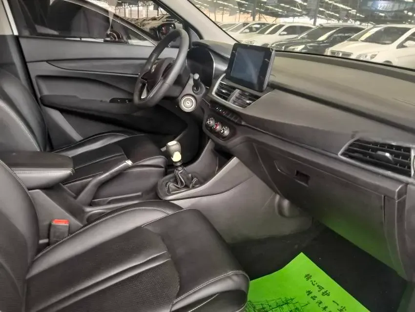 2018 BaoJun 360 1.5L 112HP L4 6MT,autocango,china used car exporter,china ev exporter,chinese used car exporter,chinese used ev exporter