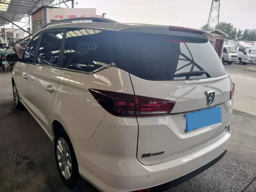 2018 BaoJun 360 1.5L 112HP L4 6MT,autocango,china used car exporter,china ev exporter,chinese used car exporter,chinese used ev exporter