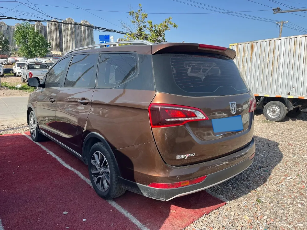 2019 BaoJun 730 1.5L 105HP L4 6MT,autocango,china used car exporter,china ev exporter,chinese used car exporter,chinese used ev exporter