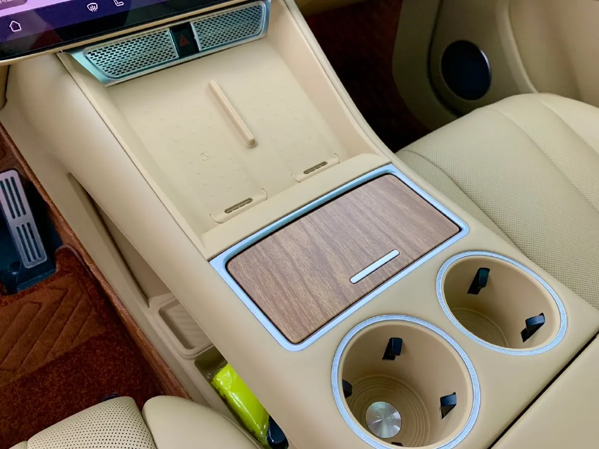 2024 HIMA R7 BEV 82KWH,autocango,china used car exporter,china ev exporter,chinese used car exporter,chinese used ev exporter