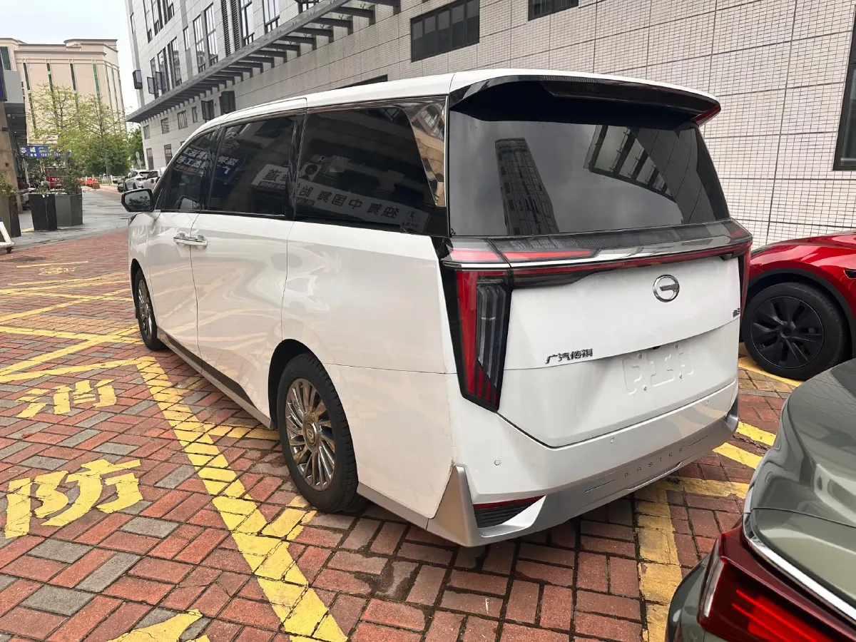2023 GAC Trumpchi M8 2.0T 252HP L4 8AT,autocango,china used car exporter,china ev exporter,chinese used car exporter,chinese used ev exporter