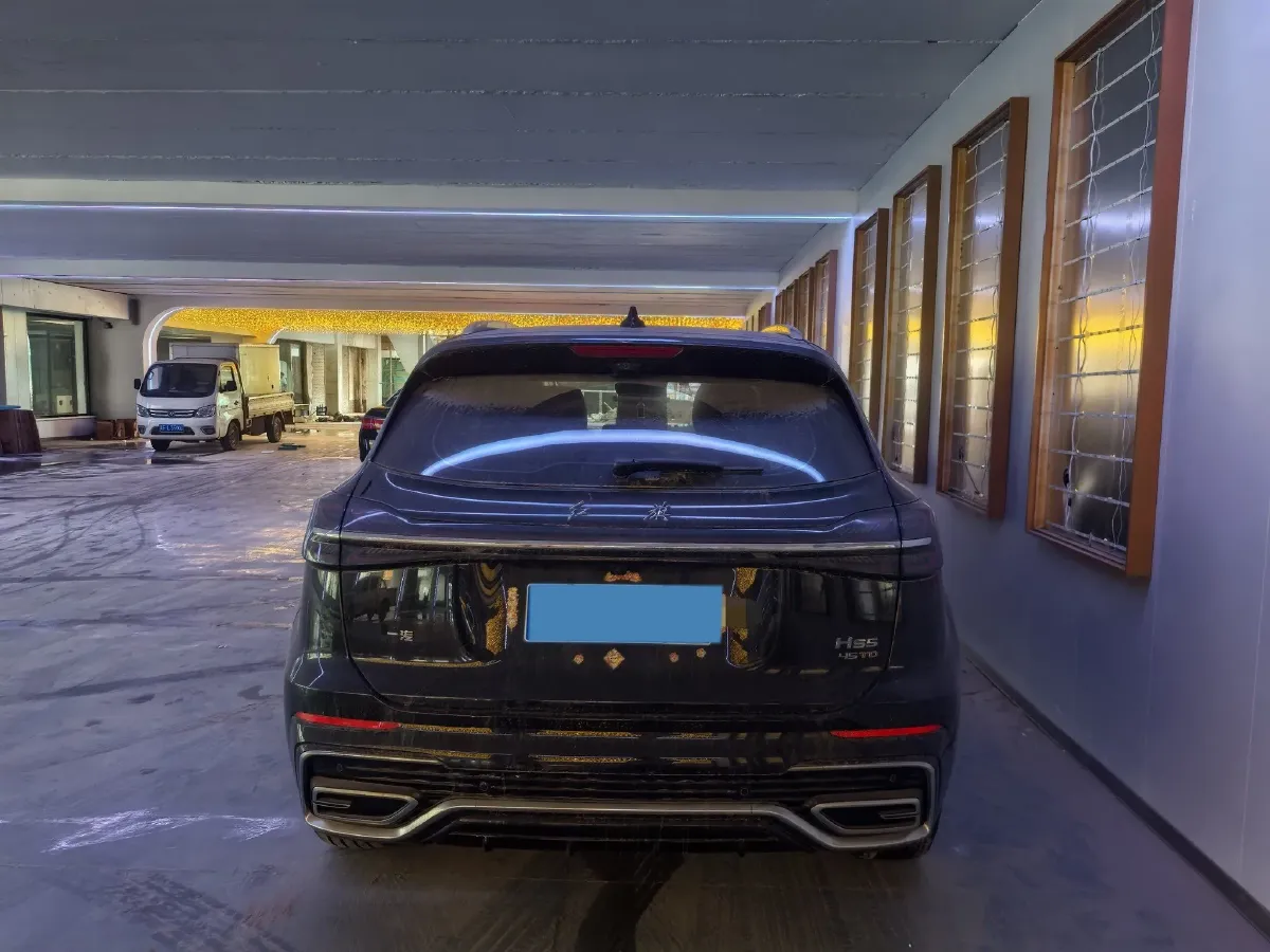 2023 HongQi HS5 2.0T 252HP L4 8AT,autocango,china used car exporter,china ev exporter,chinese used car exporter,chinese used ev exporter