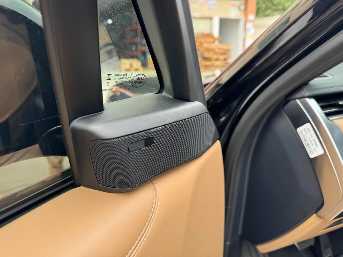 2025 Land Rover Range Rover 3.0T 400HP L6 8AT,autocango,china used car exporter,china ev exporter,chinese used car exporter,chinese used ev exporter