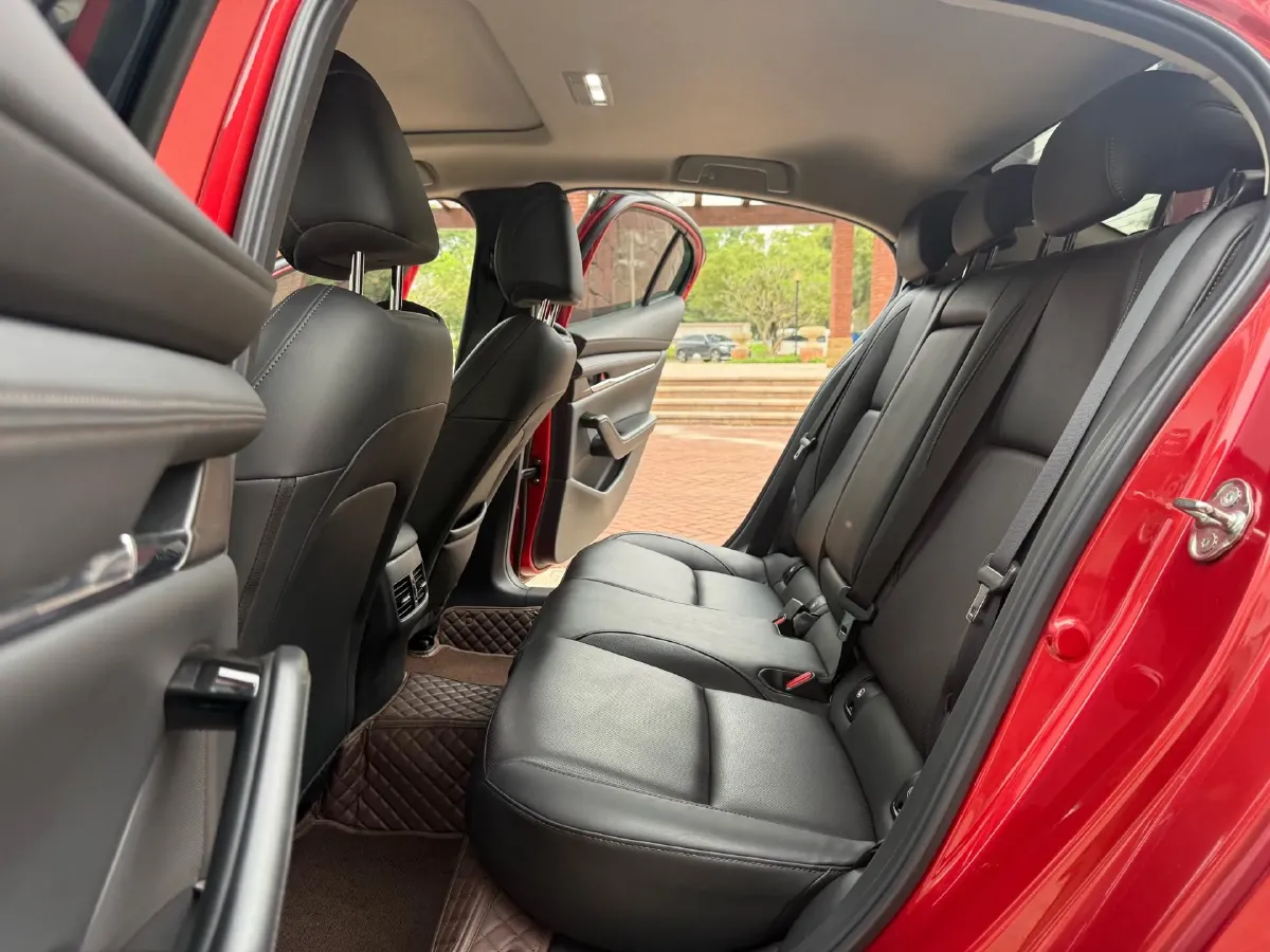 2021 Mazda 3 Axela 2.0L 158HP L4 6AT,autocango,china used car exporter,china ev exporter,chinese used car exporter,chinese used ev exporter