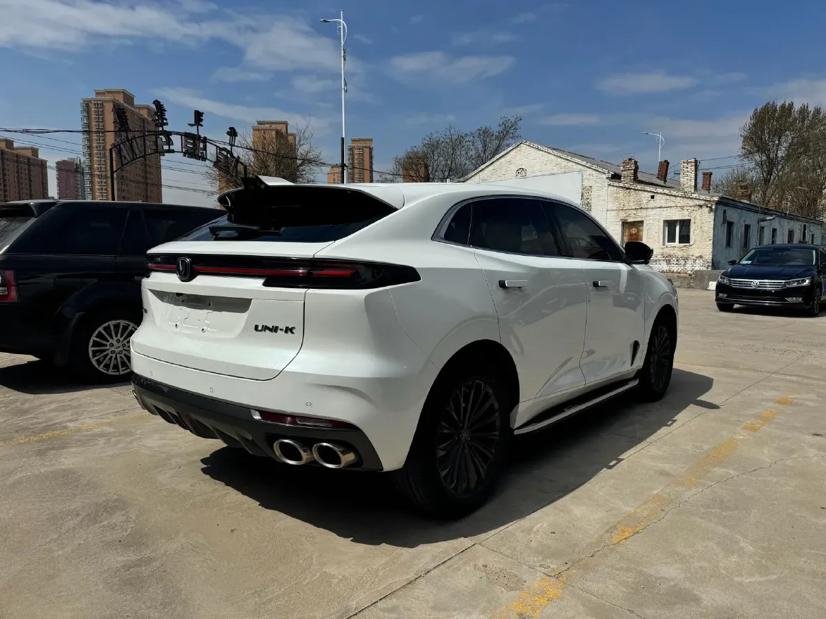 2021 ChangAn UNI-K 2.0T 233HP L4 8AT,autocango,china used car exporter,china ev exporter,chinese used car exporter,chinese used ev exporter