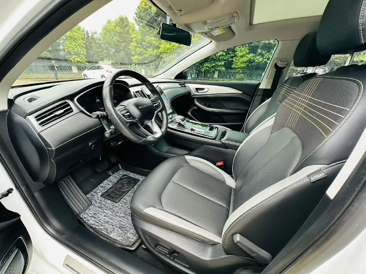 2020 Roewe i6 MAX 1.5T 173HP L4 7DCT,autocango,china used car exporter,china ev exporter,chinese used car exporter,chinese used ev exporter