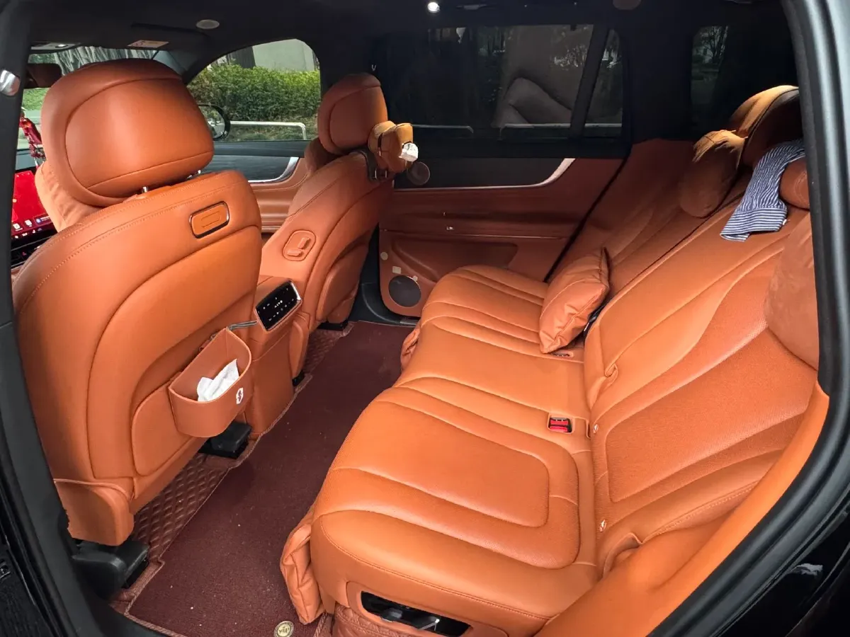 2024 AITO AITO M9 1.5T 152HP L4 REEV 42KWH,autocango,china used car exporter,china ev exporter,chinese used car exporter,chinese used ev exporter