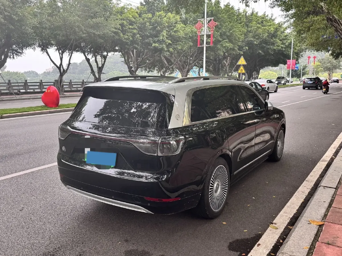 2024 AITO AITO M9 1.5T 152HP L4 REEV 42KWH,autocango,china used car exporter,china ev exporter,chinese used car exporter,chinese used ev exporter