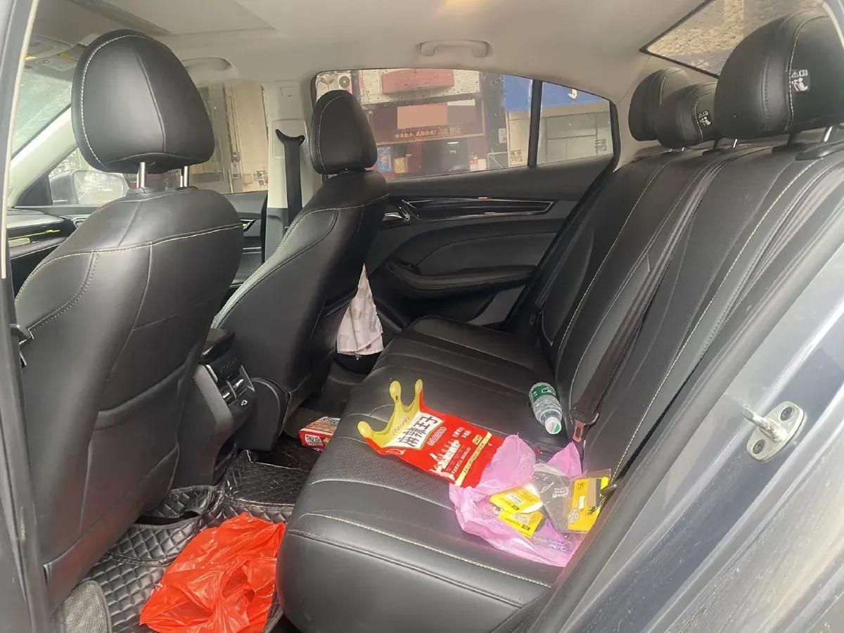 2021 Roewe i5 1.5L 120HP L4 CVT,autocango,china used car exporter,china ev exporter,chinese used car exporter,chinese used ev exporter