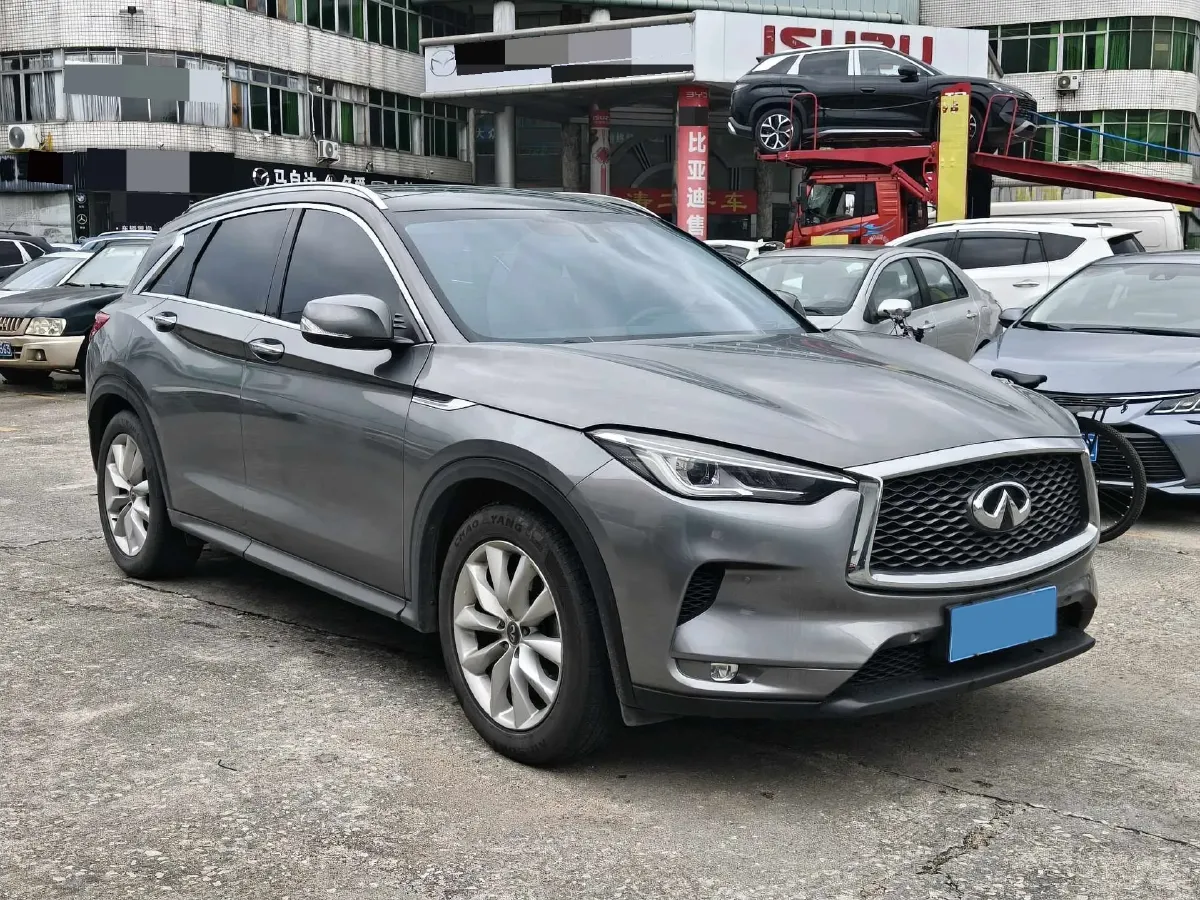 2018 Infiniti QX30 2.0T 211HP L4 7DCT,autocango,china used car exporter,china ev exporter,chinese used car exporter,chinese used ev exporter