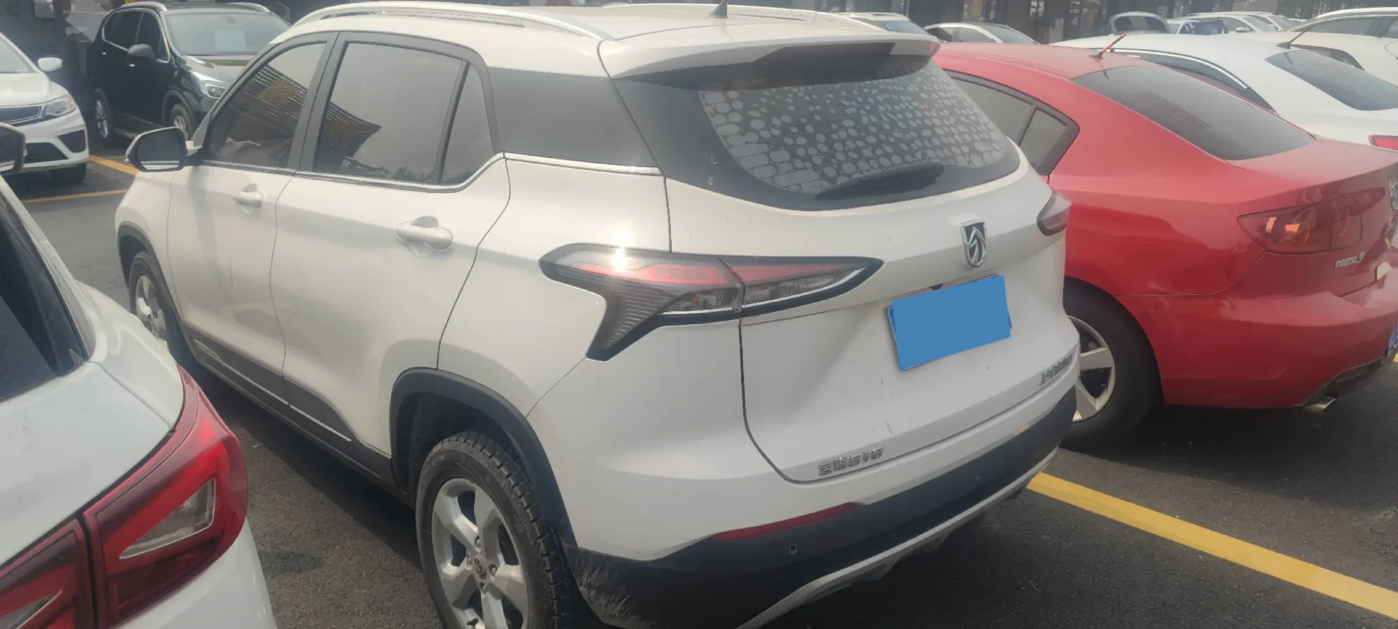 2019 BaoJun 730 1.5L 105HP L4 6MT,autocango,china used car exporter,china ev exporter,chinese used car exporter,chinese used ev exporter