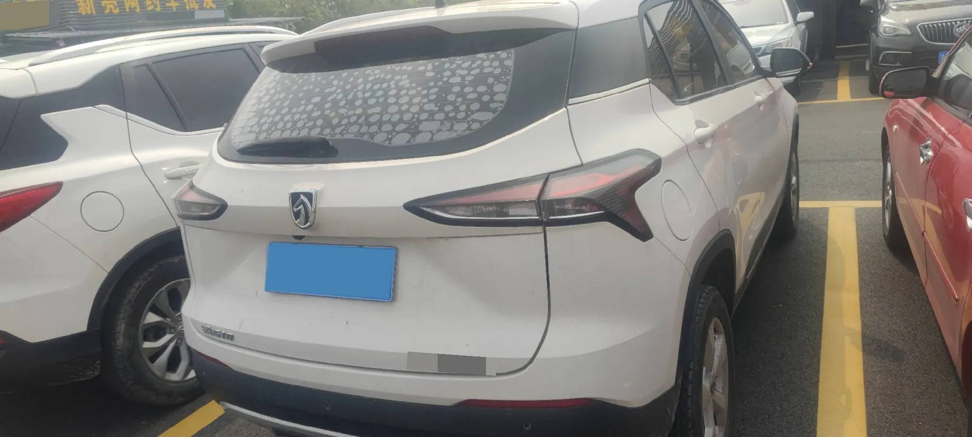 2019 BaoJun 730 1.5L 105HP L4 6MT,autocango,china used car exporter,china ev exporter,chinese used car exporter,chinese used ev exporter