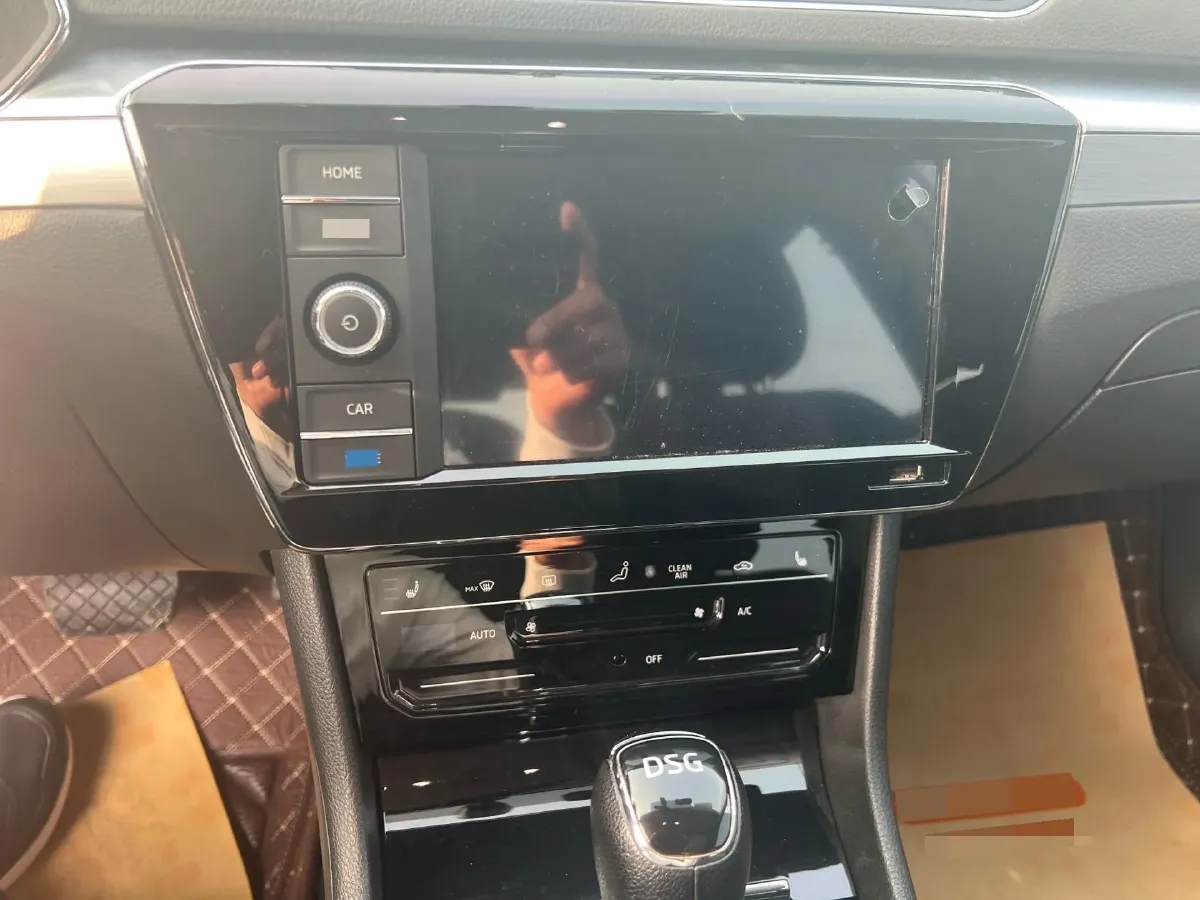 2019 Skoda Superb 2.0T 186HP L4 7DCT,autocango,china used car exporter,china ev exporter,chinese used car exporter,chinese used ev exporter