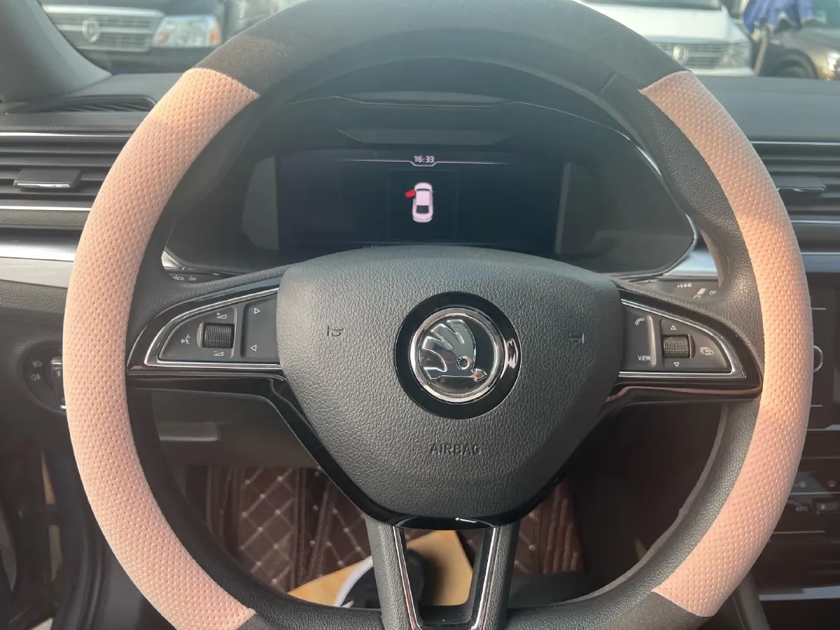 2019 Skoda Superb 2.0T 186HP L4 7DCT,autocango,china used car exporter,china ev exporter,chinese used car exporter,chinese used ev exporter