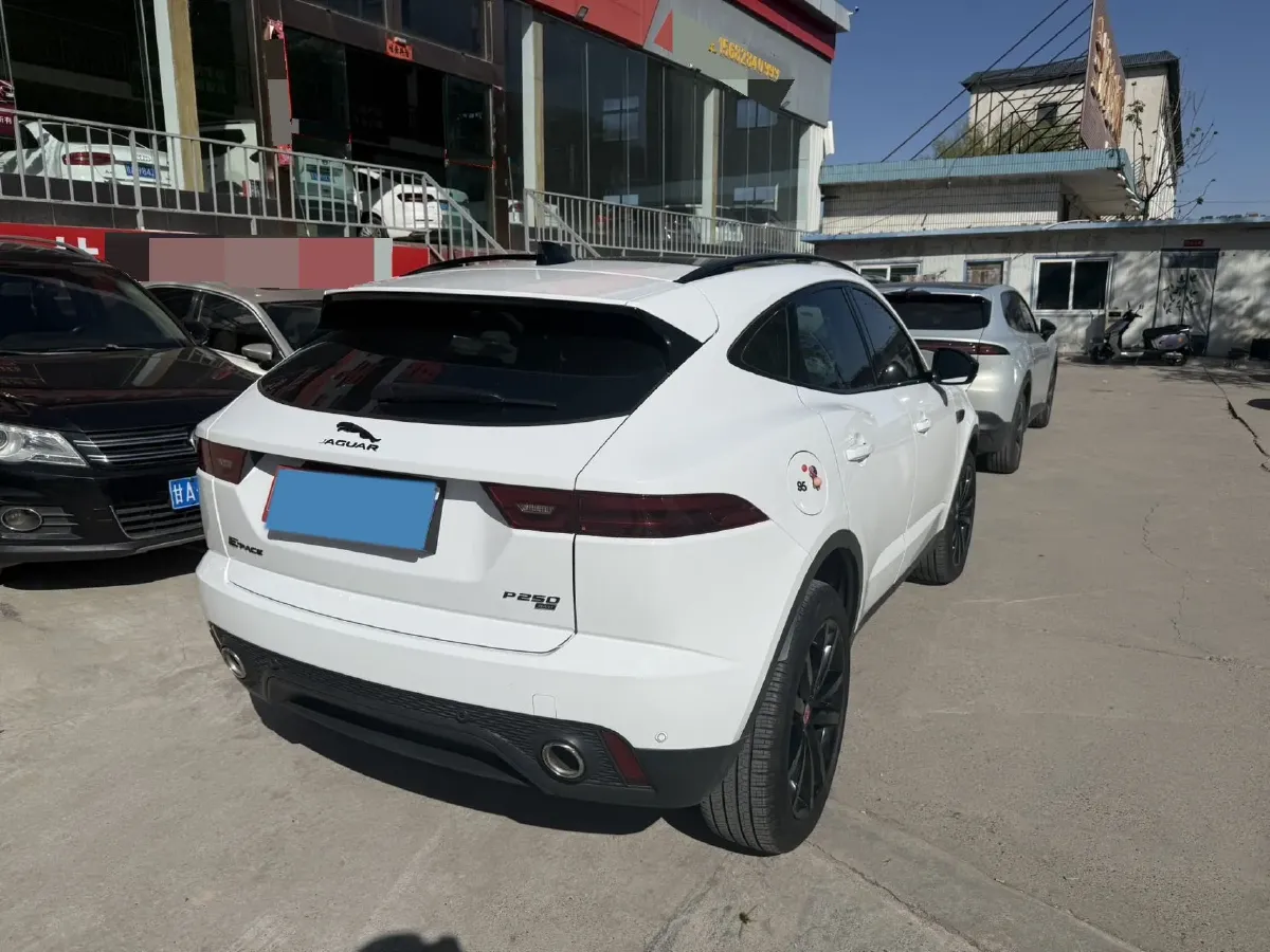 2024 Jaguar E-PACE 2.0T 249HP L4 9AT,autocango,china used car exporter,china ev exporter,chinese used car exporter,chinese used ev exporter