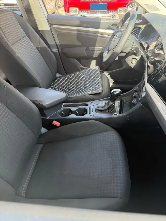 2021 Volkswagen Bora 1.5L 113HP L4 6AT,autocango,china used car exporter,china ev exporter,chinese used car exporter,chinese used ev exporter