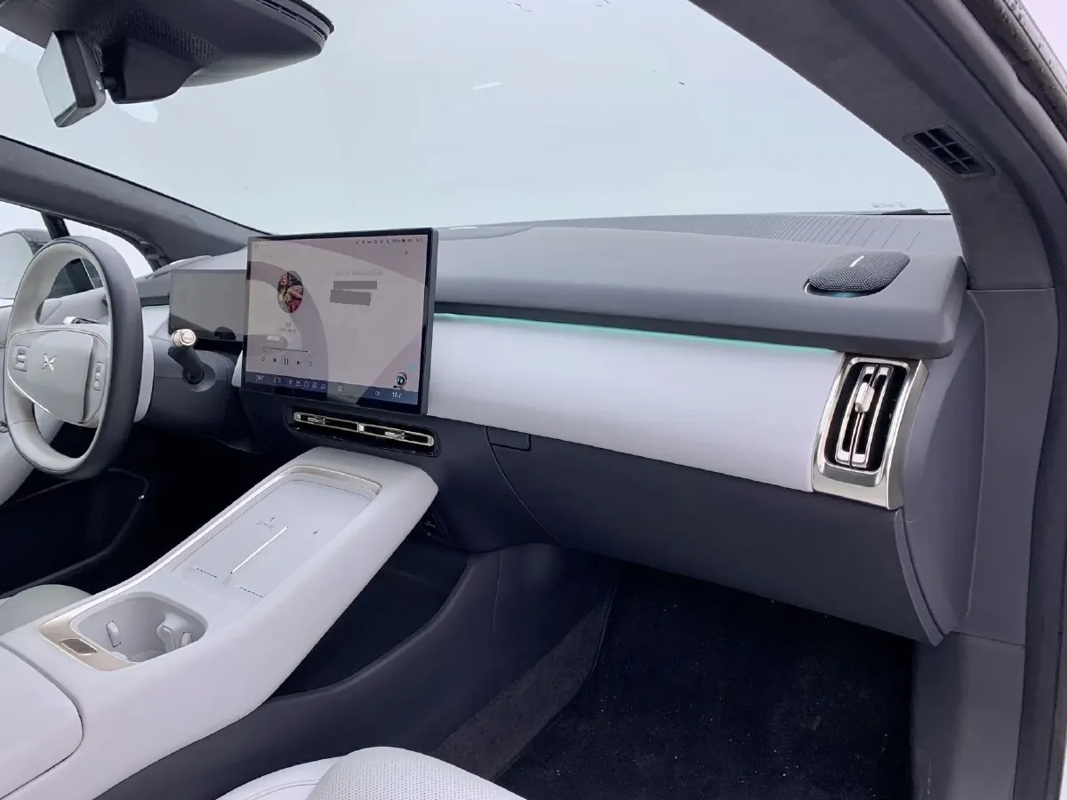 2024 Xpeng P7+ BEV 60.7KWH,autocango,china used car exporter,china ev exporter,chinese used car exporter,chinese used ev exporter