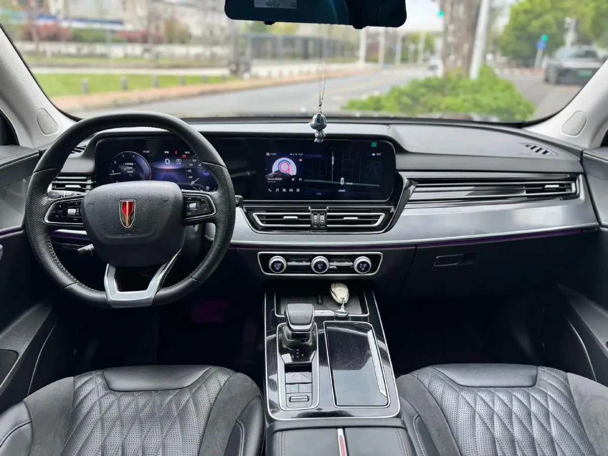 2023 HongQi HS5 2.0T 252HP L4 8AT,autocango,china used car exporter,china ev exporter,chinese used car exporter,chinese used ev exporter