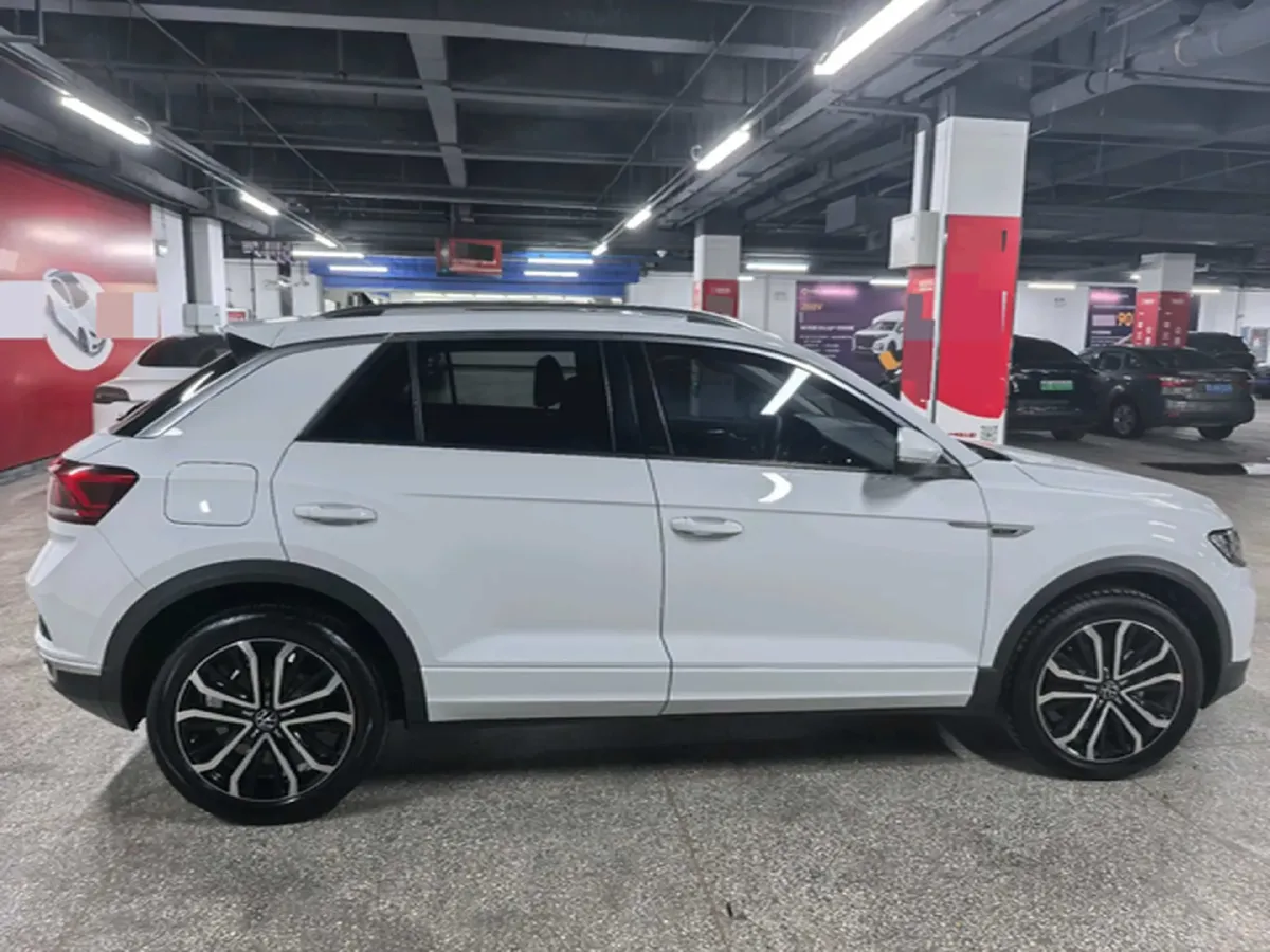 2021 Volkswagen T-Roc 1.4T 150HP L4 7DCT,autocango,china used car exporter,china ev exporter,chinese used car exporter,chinese used ev exporter