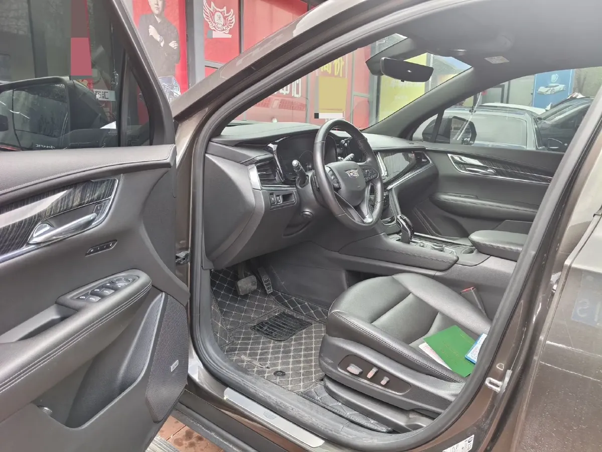 2021 Cadillac XT6 2.0T 237HP L4 9AT,autocango,china used car exporter,china ev exporter,chinese used car exporter,chinese used ev exporter